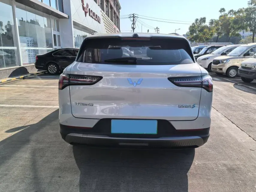 2024 WuLing XingGuangS BEV 60KWH,autocango,china used car exporter,china ev exporter,chinese used car exporter,chinese used ev exporter