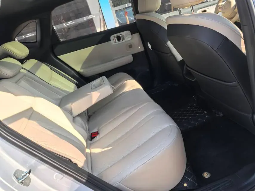 2024 WuLing XingGuangS BEV 60KWH,autocango,china used car exporter,china ev exporter,chinese used car exporter,chinese used ev exporter