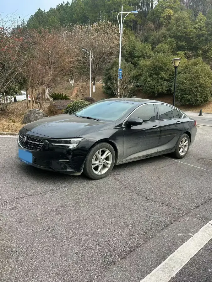 2020 Buick Regal 1.5T 169HP L4 9AT