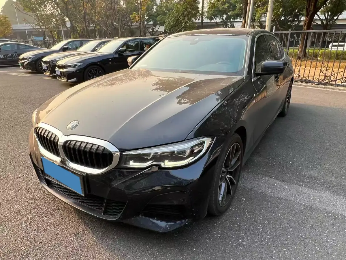 2022 BMW 3 Series 2.0T 184HP L4 8AT