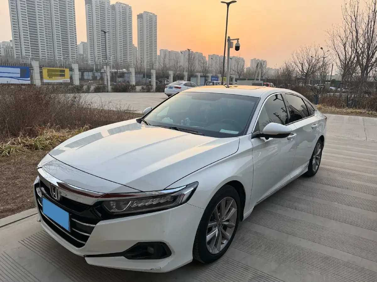 2022 Honda Accord 1.5T 194HP L4 CVT