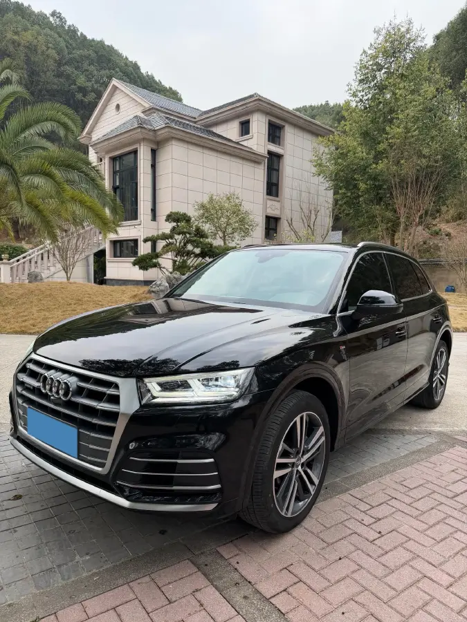 2020 Audi Q5L 2.0T 190HP L4 7DCT