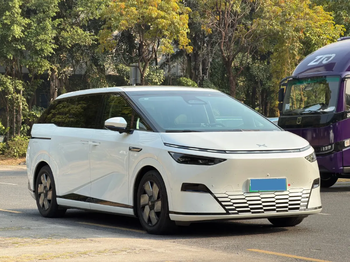 2024 Xpeng X9 BEV 101.5KWH,autocango,china used car exporter,china ev exporter,chinese used car exporter,chinese used ev exporter