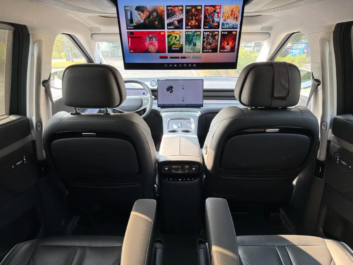 2024 Xpeng X9 BEV 101.5KWH,autocango,china used car exporter,china ev exporter,chinese used car exporter,chinese used ev exporter