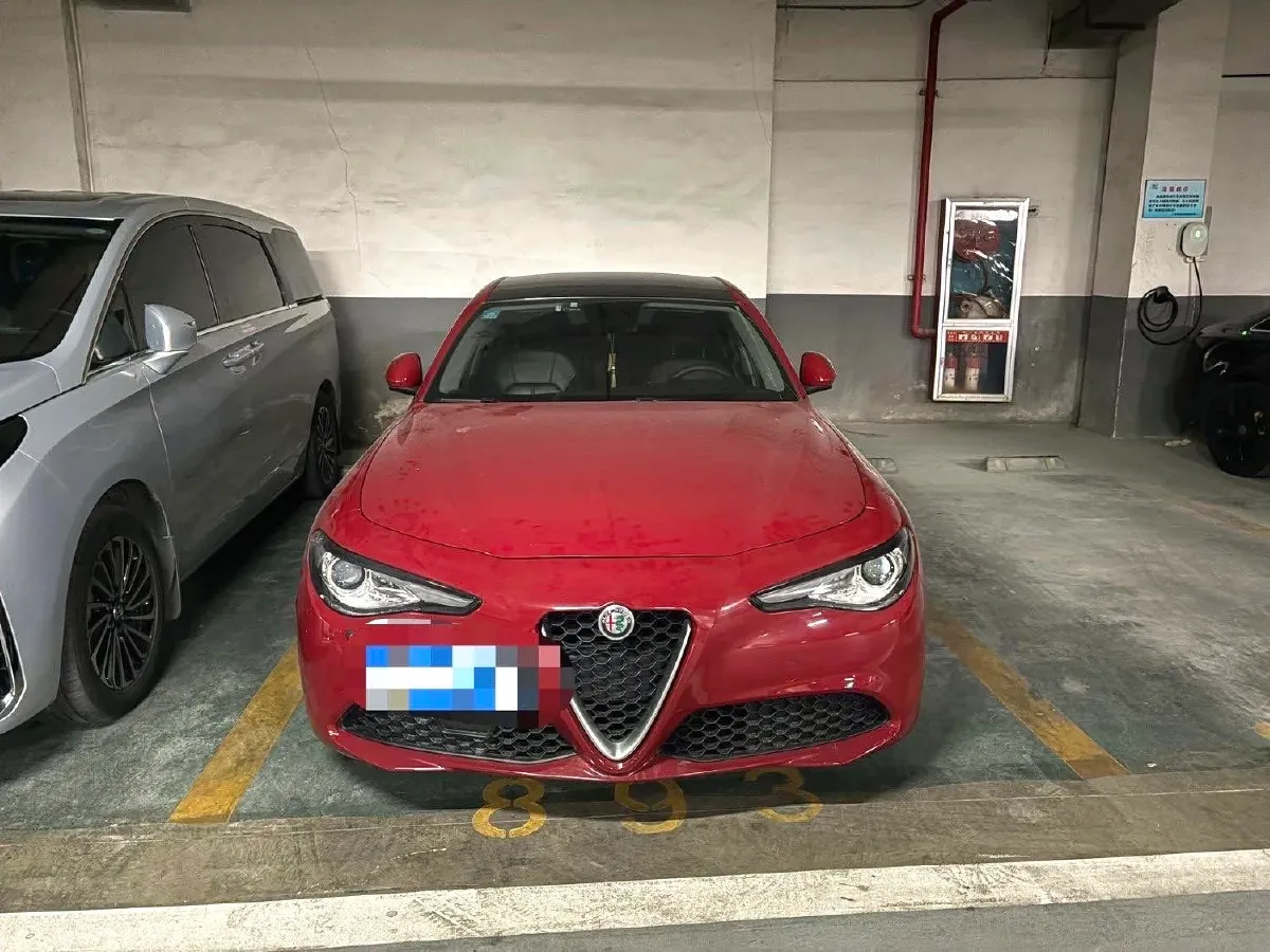 2017 Ford Mustang 2.3T 314HP L4 6AT,autocango,china used car exporter,china ev exporter,chinese used car exporter,chinese used ev exporter