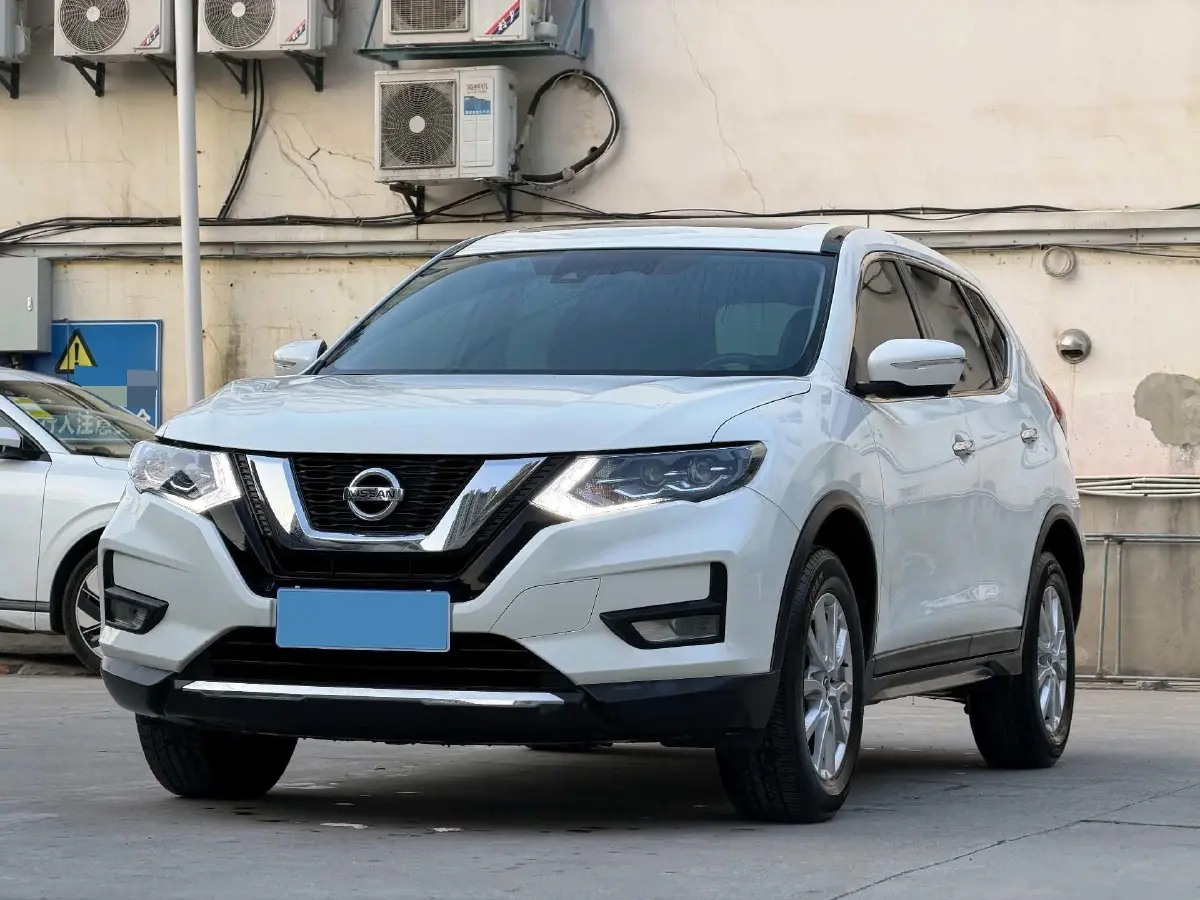 2022 Nissan X-Trail 2.0L 151HP L4 CVT