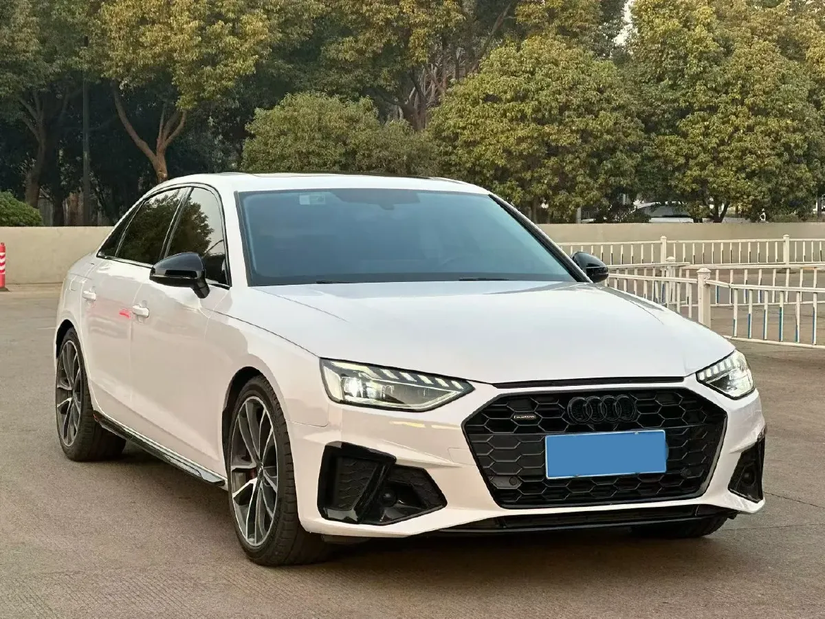 2020 Audi A4L 2.0T 252HP L4 7DCT,autocango,china used car exporter,china ev exporter,chinese used car exporter,chinese used ev exporter