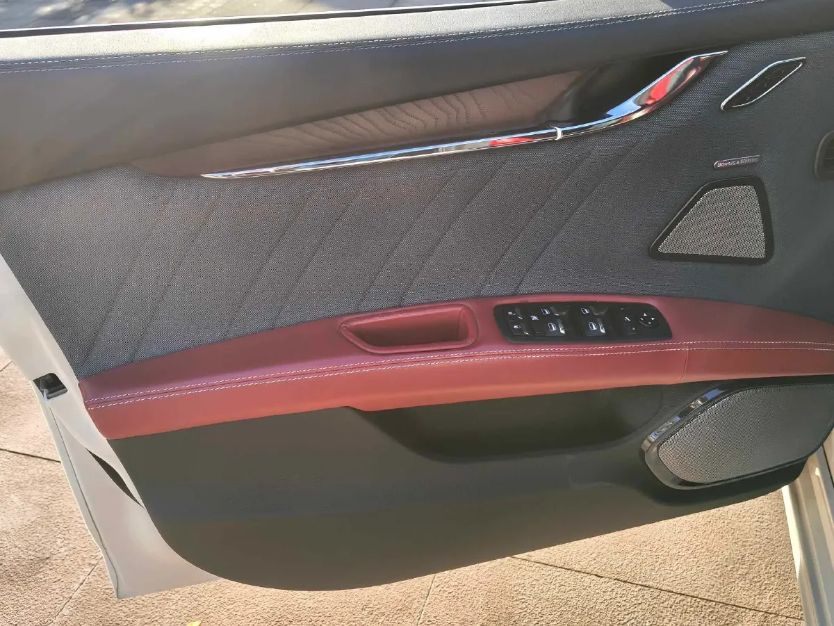 2022 Maserati Quattroporte 3.0T 350HP V6 8AT,autocango,china used car exporter,china ev exporter,chinese used car exporter,chinese used ev exporter