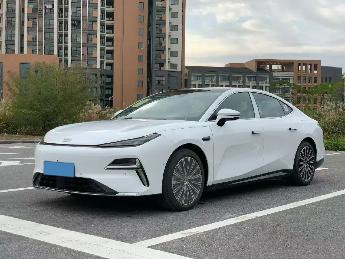 2025 Geely Galaxy Starshine 8 1.5L 112HP L4 1DHT PHEV,autocango,china used car exporter,china ev exporter,chinese used car exporter,chinese used ev exporter