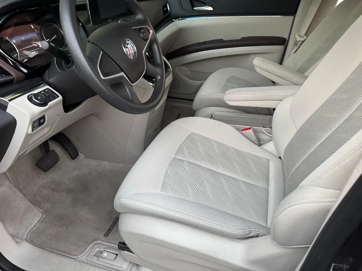 2023 Buick GL8 2.0T 237HP L4 9AT,autocango,china used car exporter,china ev exporter,chinese used car exporter,chinese used ev exporter