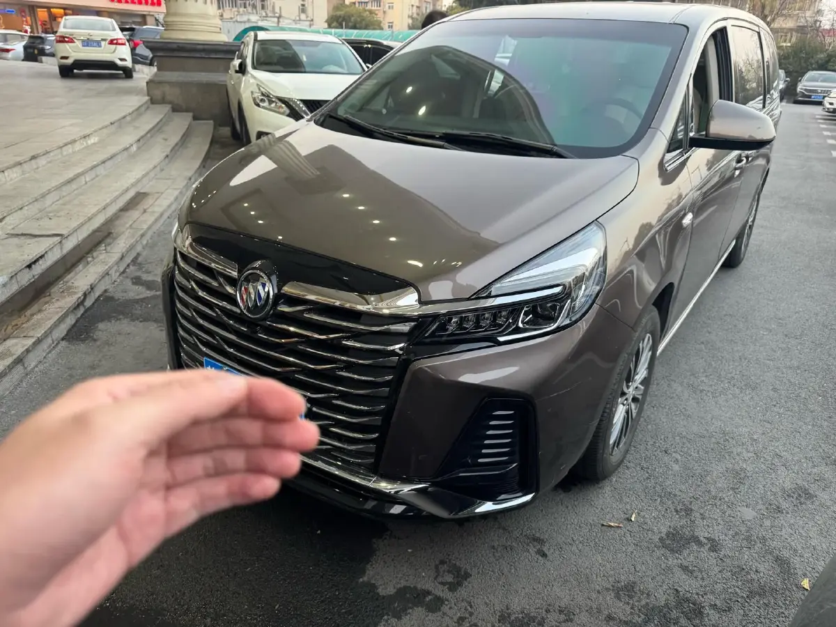 2023 Buick GL8 2.0T 237HP L4 9AT