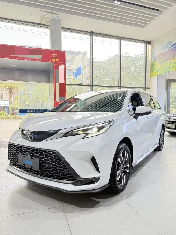 2026 Toyota Granvia 2.5L 189HP L4 E-CVT Hybrid