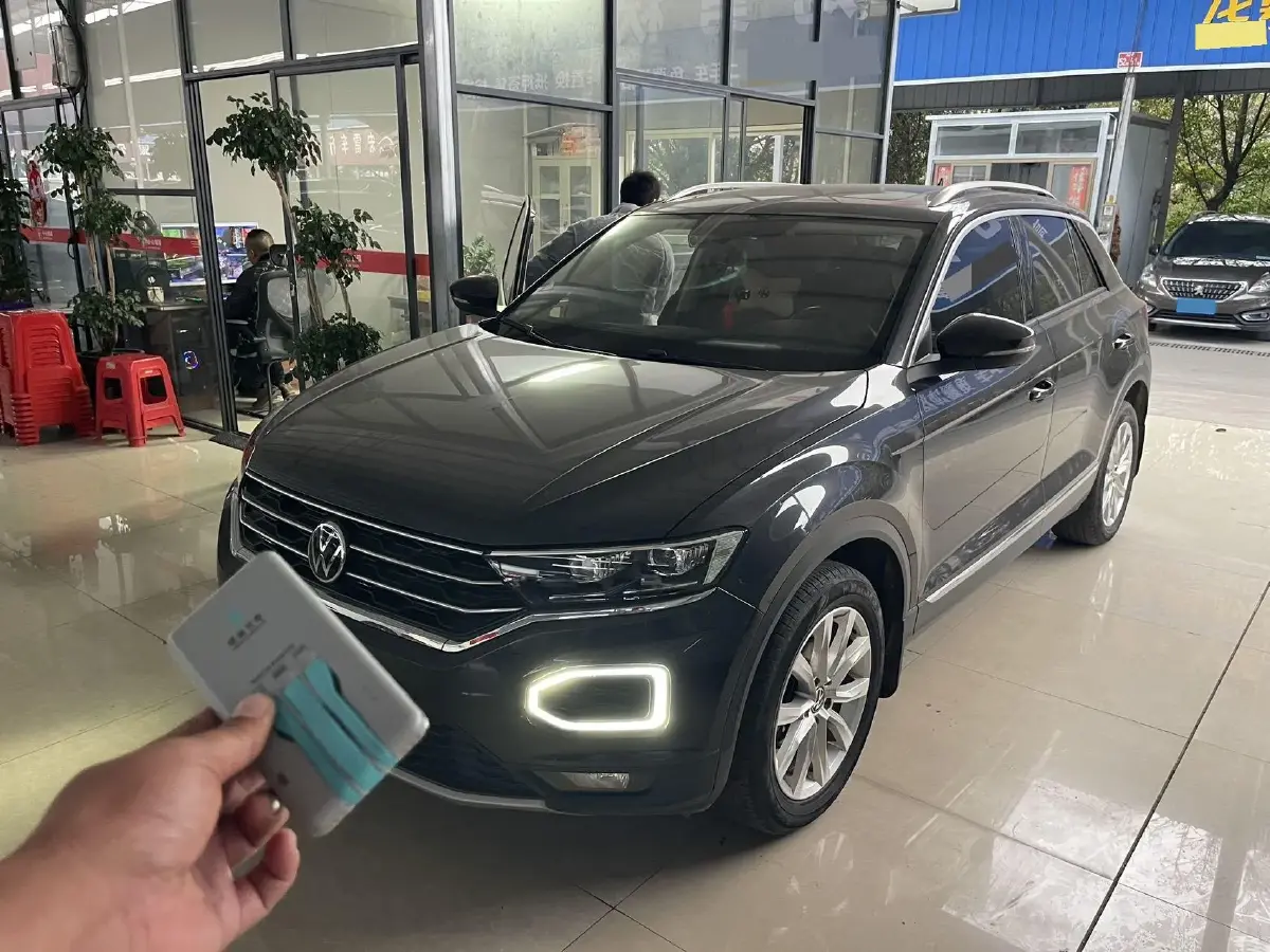 2022 Volkswagen T-Roc 1.4T 150HP L4 7DCT