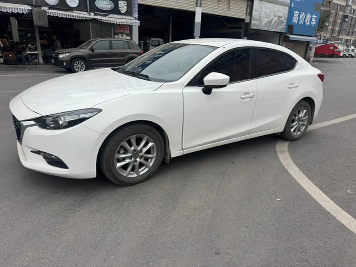 2017 Mazda 3 Axela 1.5L 117HP L4 6AT