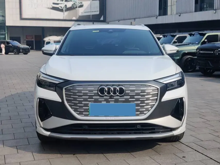 2024 Audi Q4 e-tron BEV 84.8KWH,autocango,china used car exporter,china ev exporter,chinese used car exporter,chinese used ev exporter
