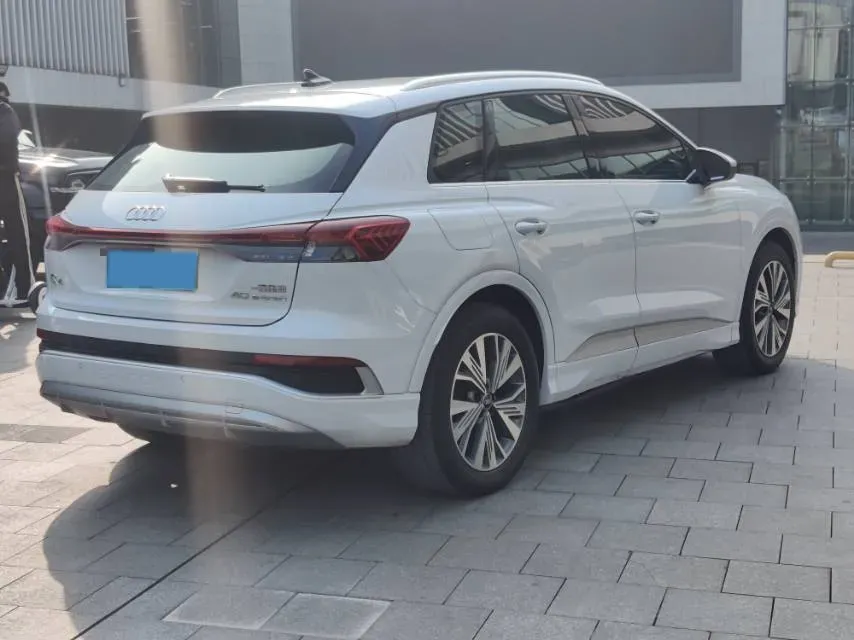 2024 Audi Q4 e-tron BEV 84.8KWH,autocango,china used car exporter,china ev exporter,chinese used car exporter,chinese used ev exporter