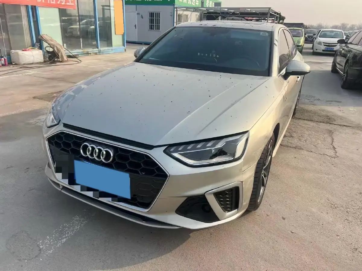 2022 Audi A4L 2.0T 190HP L4 7DCT