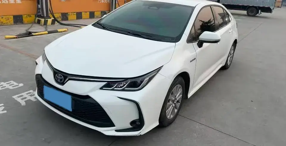 2023 Toyota Corolla 1.8L 98HP L4 E-CVT Hybrid