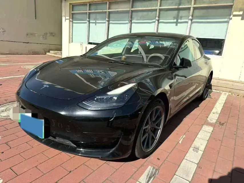 2022 Tesla Model 3 BEV 60KWH