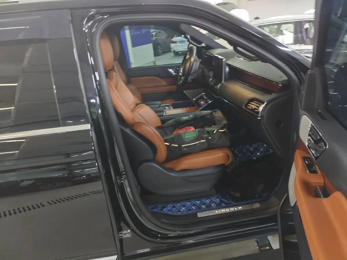 2019 Lincoln Navigator 3.5T 388HP V6 10AT,autocango,china used car exporter,china ev exporter,chinese used car exporter,chinese used ev exporter