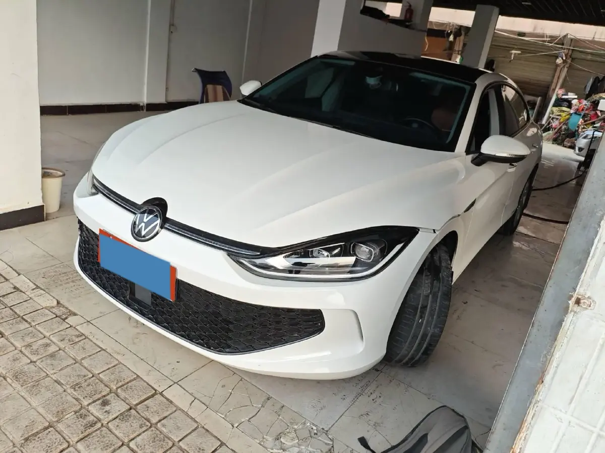 2022 Jetour DASHING i-DM 1.5T 156HP L4 3DHT PHEV 19.27KWH