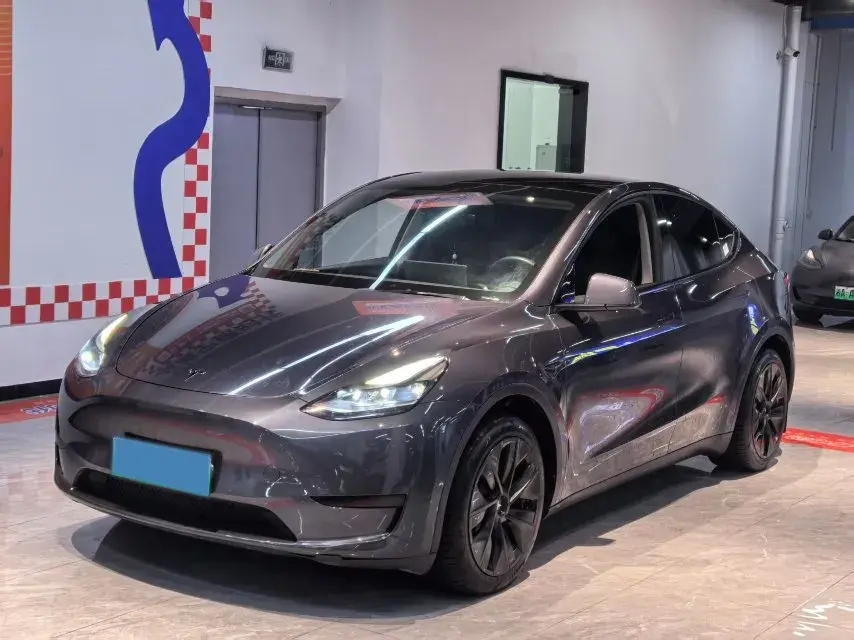 2022 Tesla Model Y BEV 60KWH