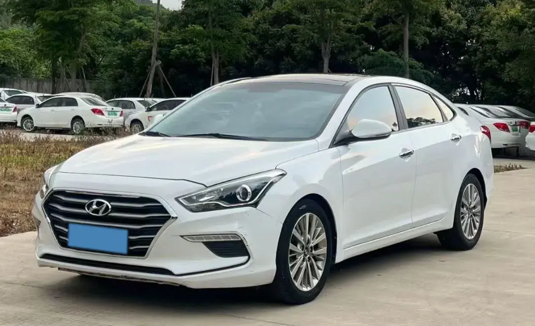 2017 Hyundai Mistra 1.8L 143HP L4 6AT