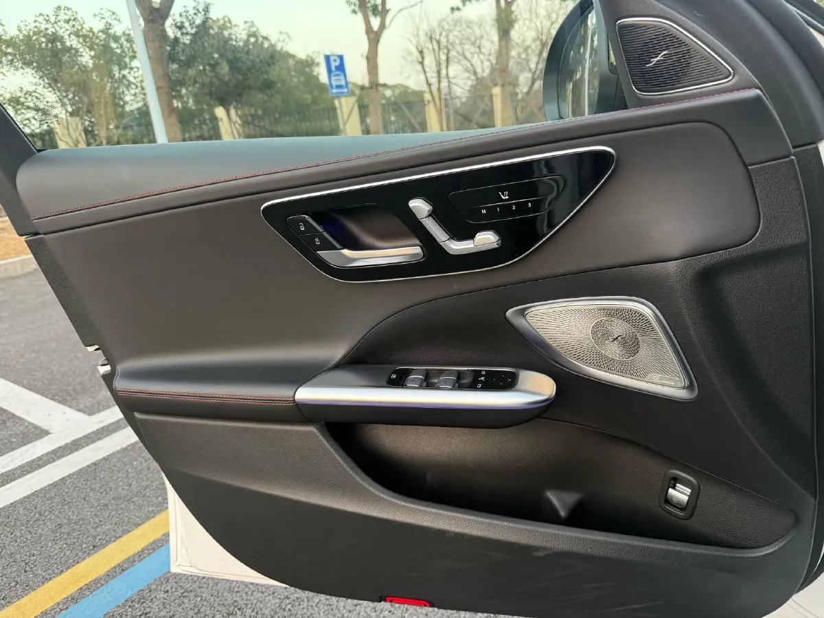 2023 Mercedes-Benz C AMG 2.0T 408HP L4 9AT,autocango,china used car exporter,china ev exporter,chinese used car exporter,chinese used ev exporter