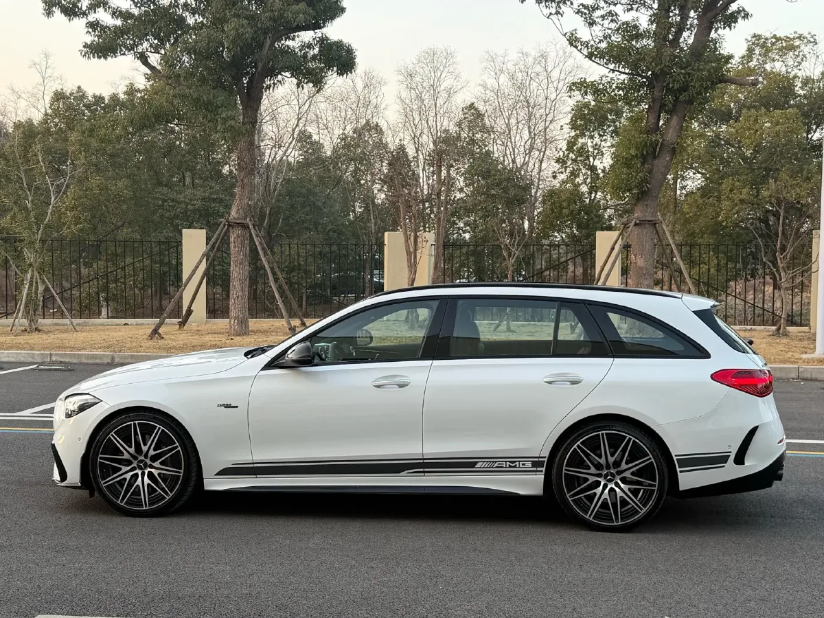 2023 Mercedes-Benz C AMG 2.0T 408HP L4 9AT,autocango,china used car exporter,china ev exporter,chinese used car exporter,chinese used ev exporter