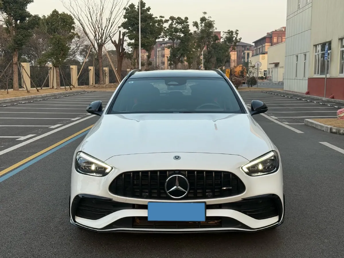 2023 Mercedes-Benz C AMG 2.0T 408HP L4 9AT,autocango,china used car exporter,china ev exporter,chinese used car exporter,chinese used ev exporter