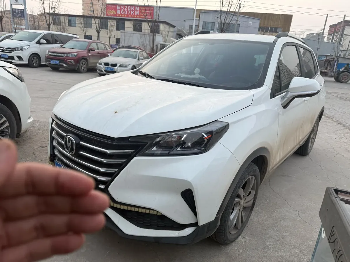 2021 ChangAn CS15 1.5L 107HP L4 5DCT,autocango,china used car exporter,china ev exporter,chinese used car exporter,chinese used ev exporter