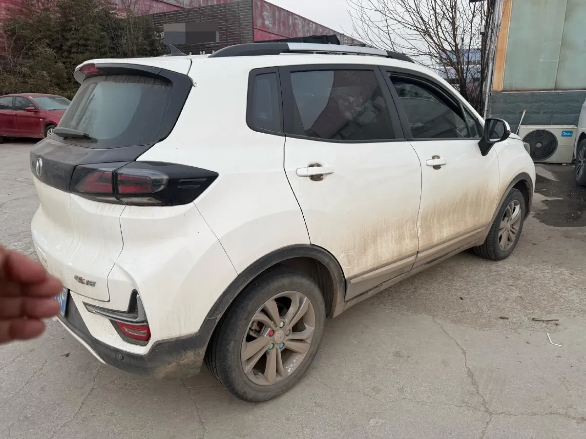 2021 ChangAn CS15 1.5L 107HP L4 5DCT,autocango,china used car exporter,china ev exporter,chinese used car exporter,chinese used ev exporter