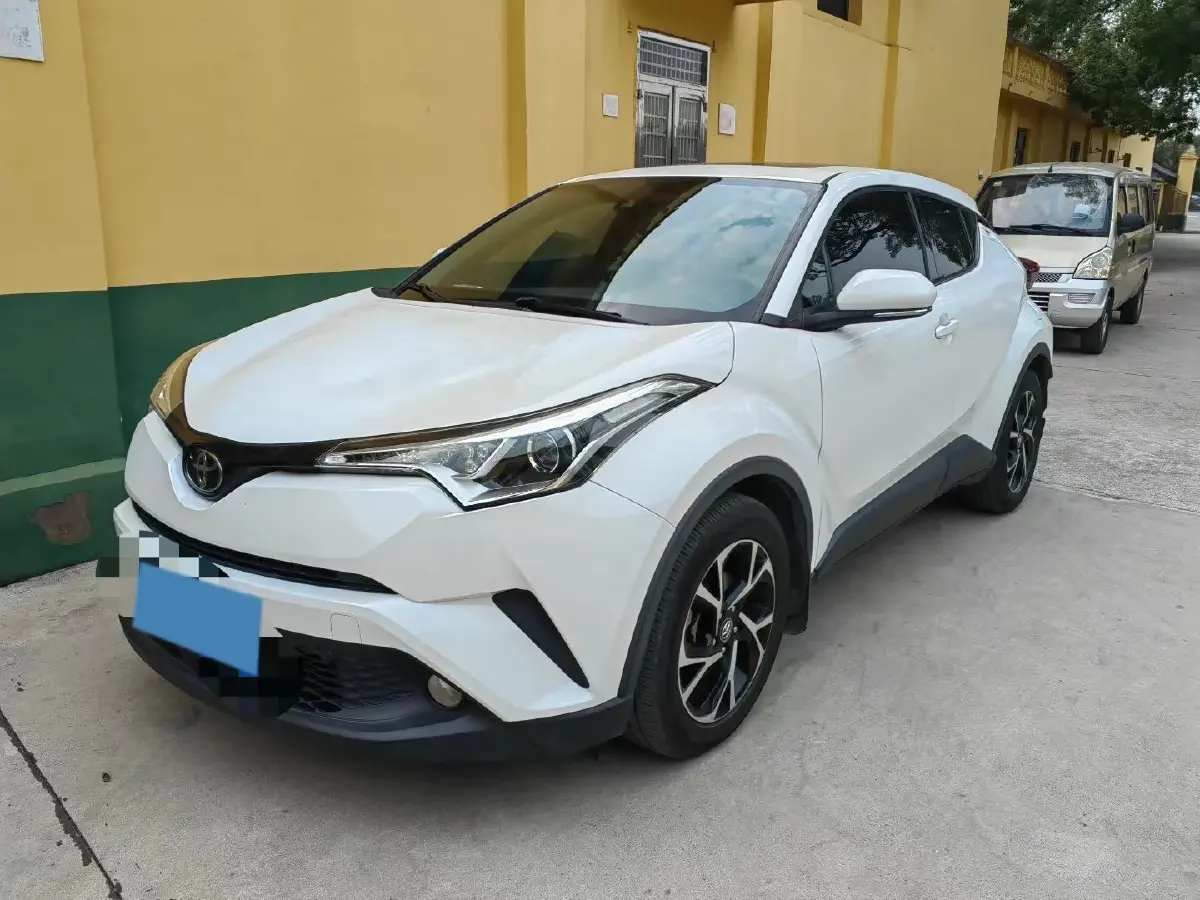 2018 Toyota C-HR 2.0L 171HP L4 CVT