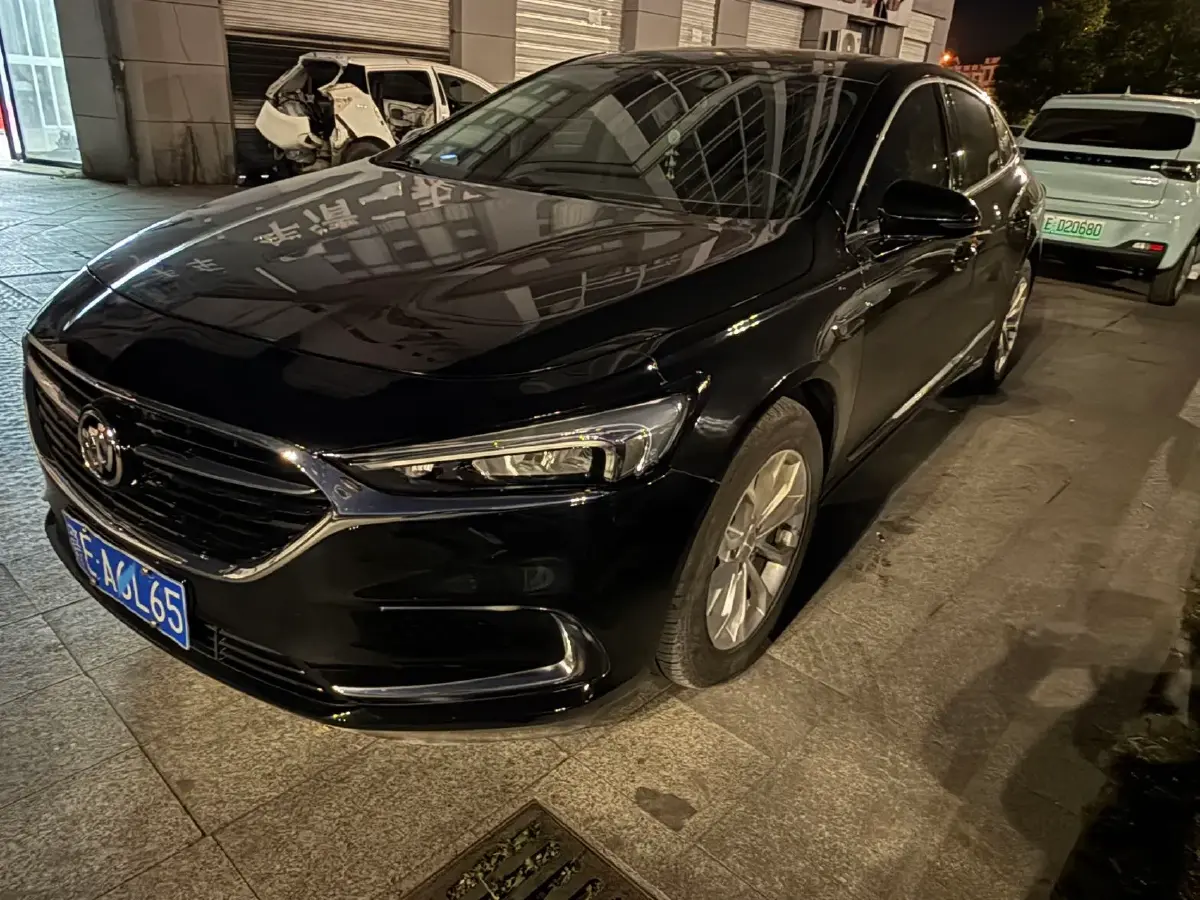 2022 Buick Larcosse 1.5T 169HP L4 9AT