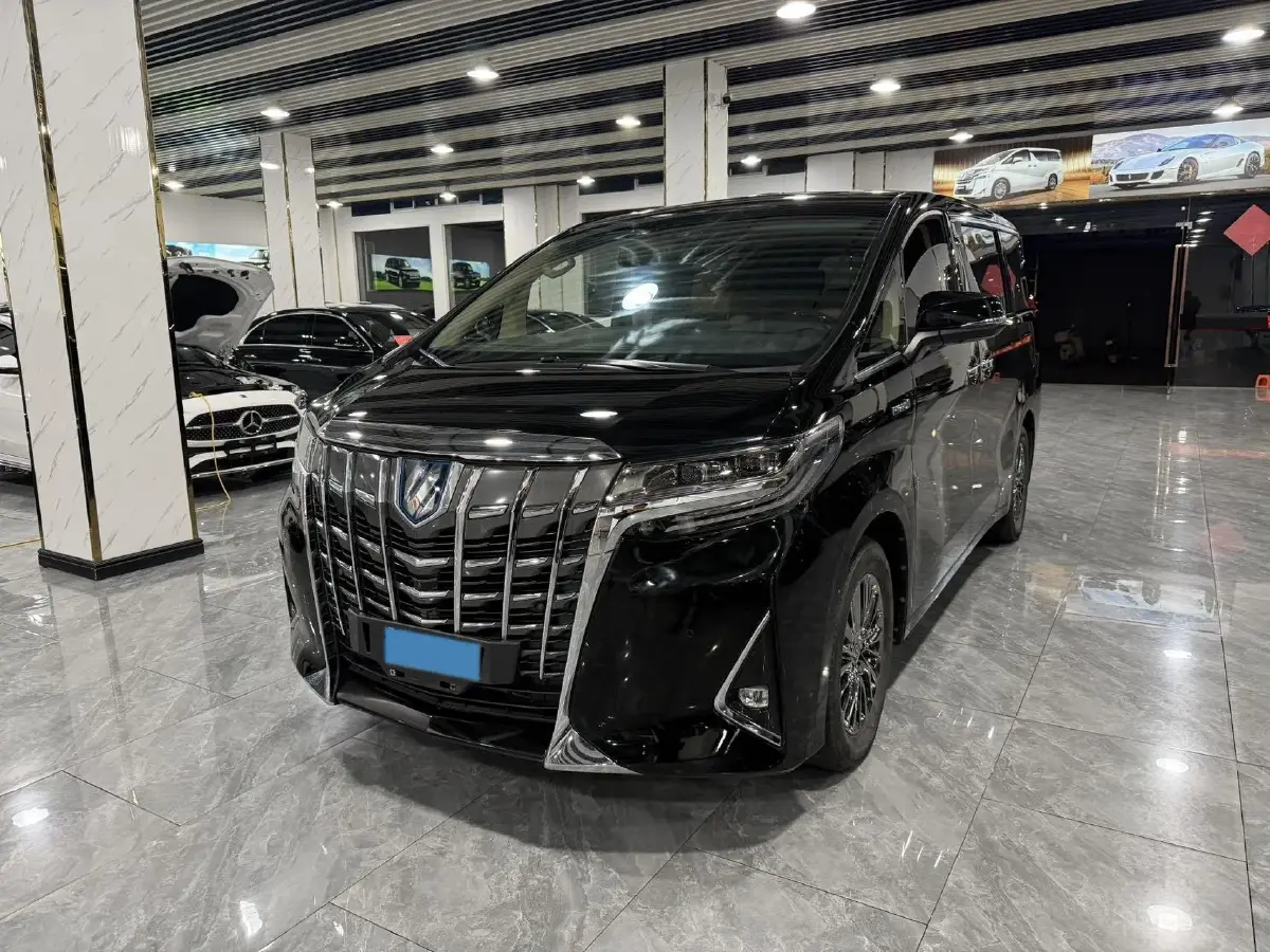 2021 Toyota Alphard 2.5L 117HP L4 E-CVT Hybrid