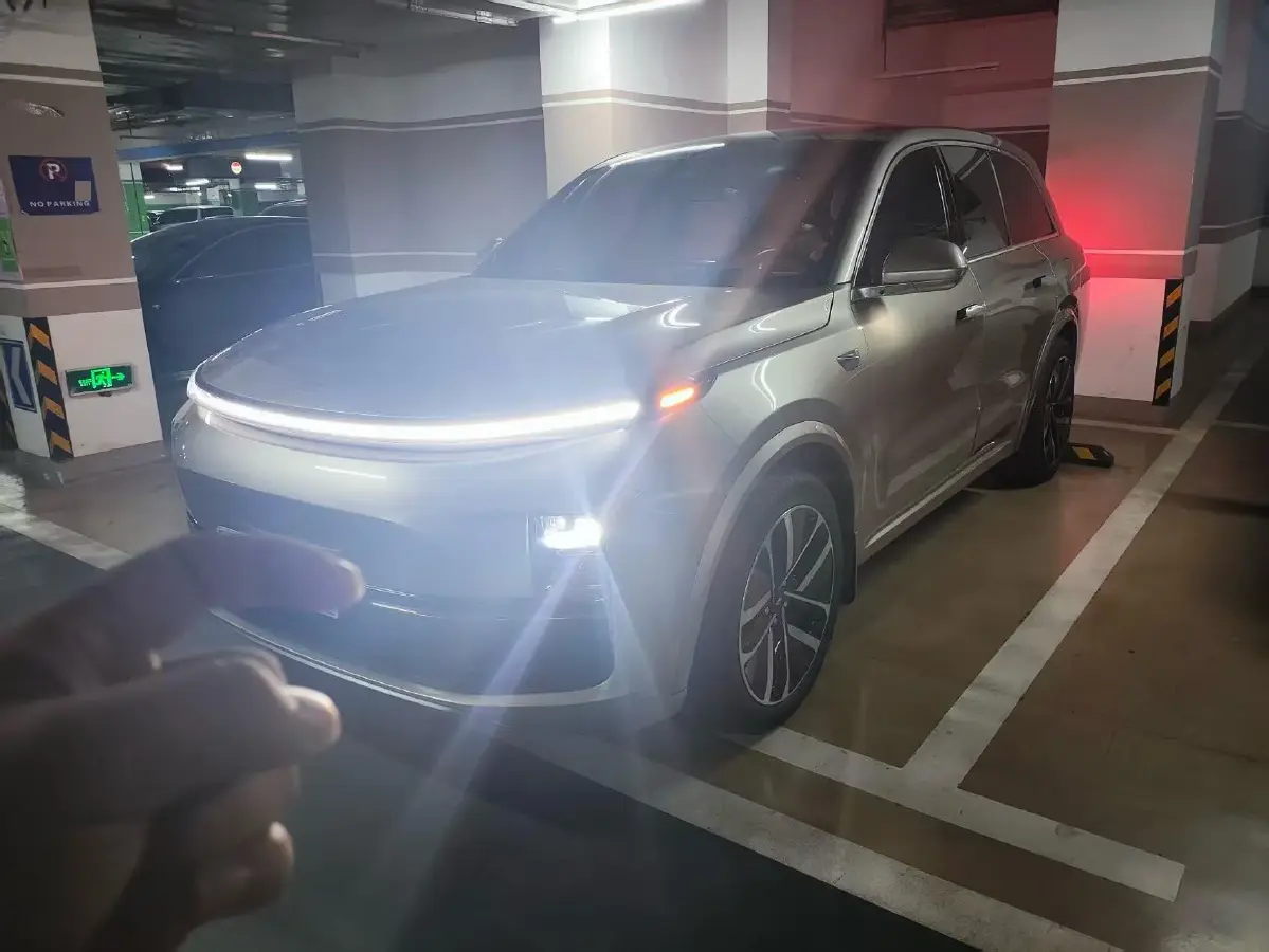 2023 Li L7 Range Extended 154HP REEV 40.9KWH