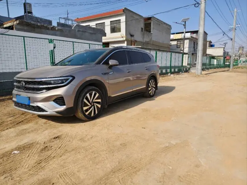 2021 Volkswagen Talagon 2.0T 220HP L4 7DCT