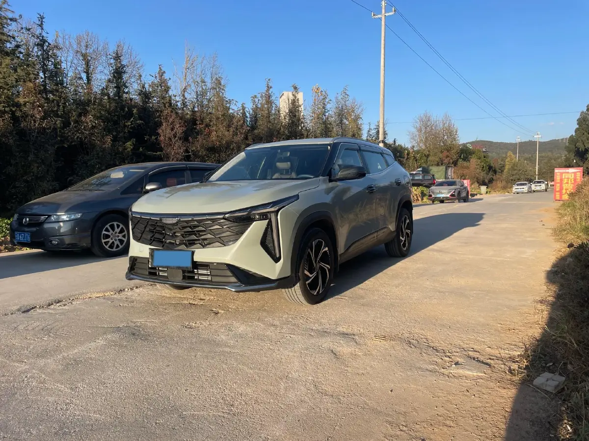 2023 Geely Azkarra 1.5T 181HP L4 7DCT