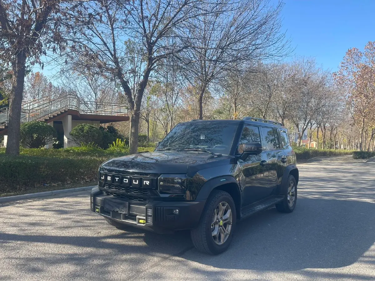 2023 Jetour Traveller 2.0T 254HP L4 8AT