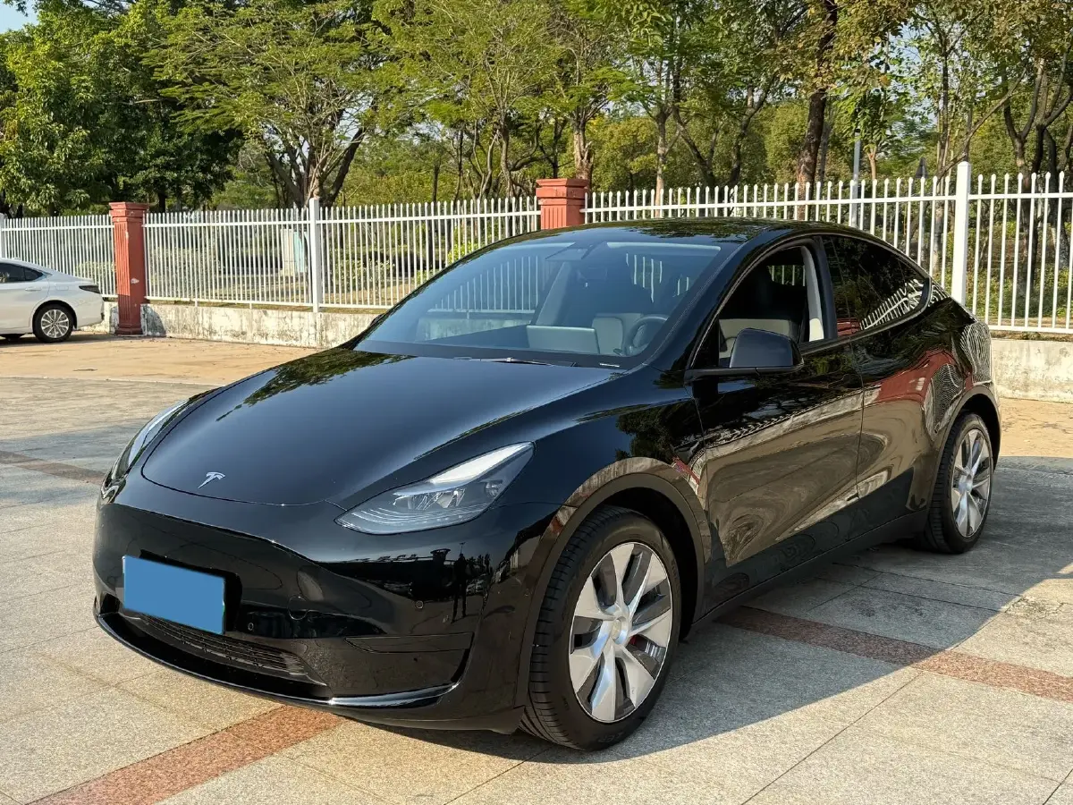 2022 Tesla Model Y BEV 60KWH
