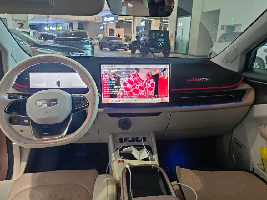 2022 Ruichi Auto ED71 BEV 60.152KWH,autocango,china used car exporter,china ev exporter,chinese used car exporter,chinese used ev exporter