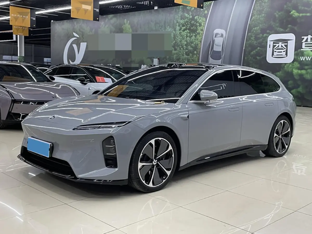 2025 NIO ET5T BEV
