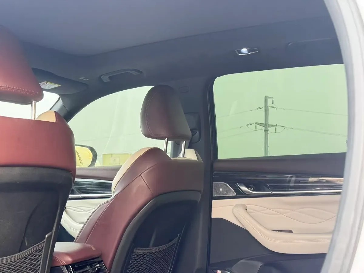 2021 Geely Monjaro 2.0T 218HP L4 7DCT,autocango,china used car exporter,china ev exporter,chinese used car exporter,chinese used ev exporter