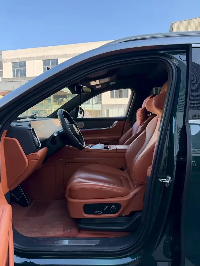 2024 AITO AITO M9 1.5T 152HP L4 REEV 42KWH,autocango,china used car exporter,china ev exporter,chinese used car exporter,chinese used ev exporter