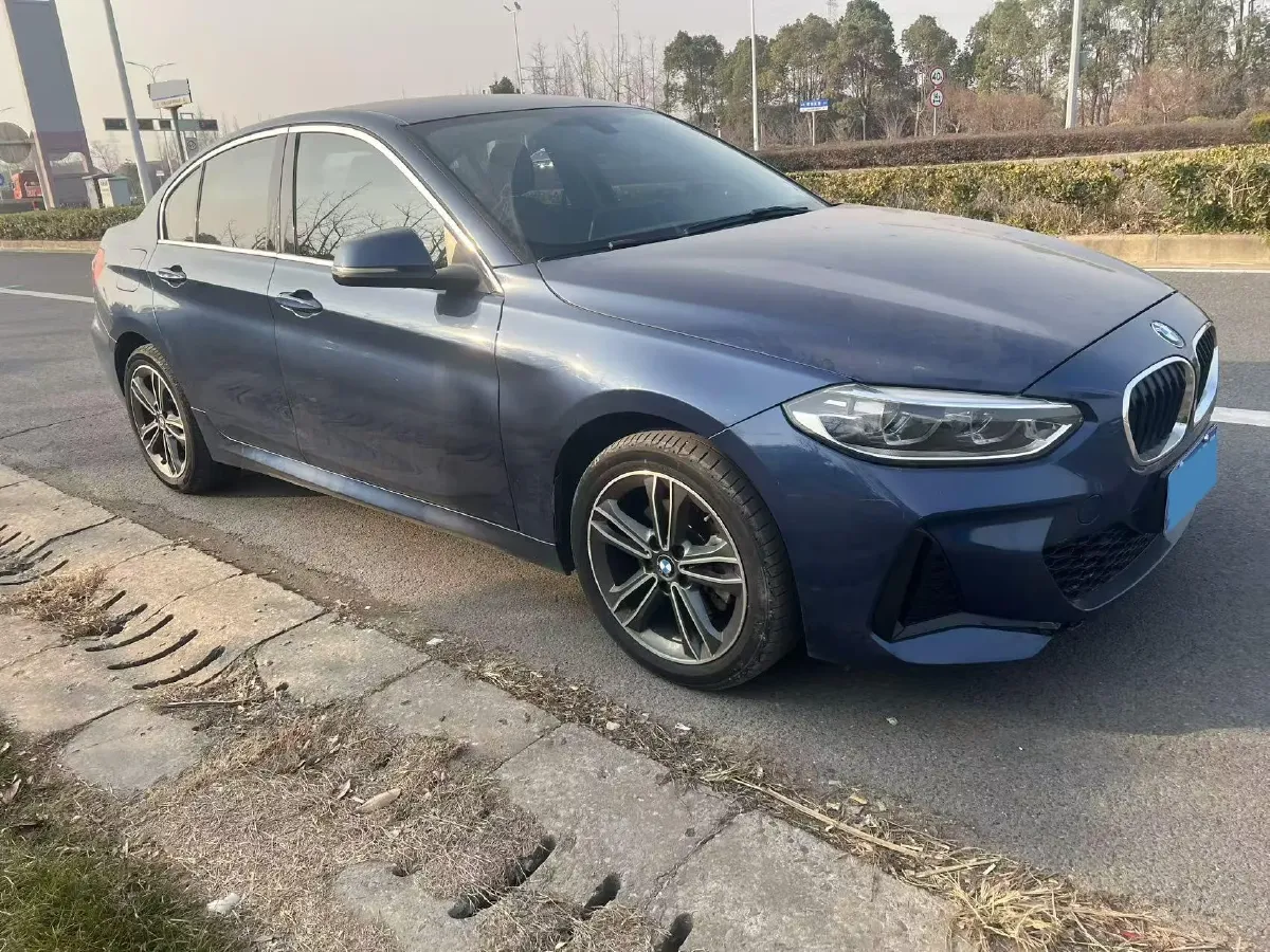 2022 BMW 1 Series 1.5T 140HP L3 7DCT,autocango,china used car exporter,china ev exporter,chinese used car exporter,chinese used ev exporter