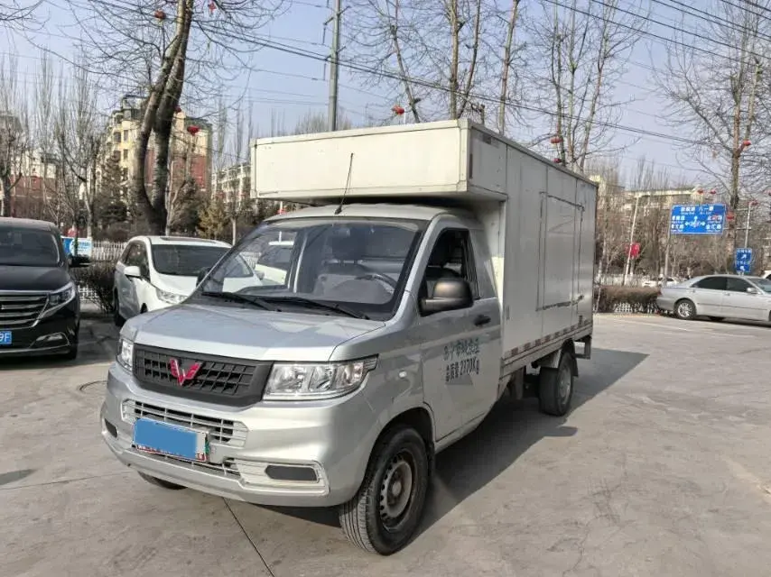 2021 WuLing RongGuang New Truck 1.8L 125HP L4 5MT