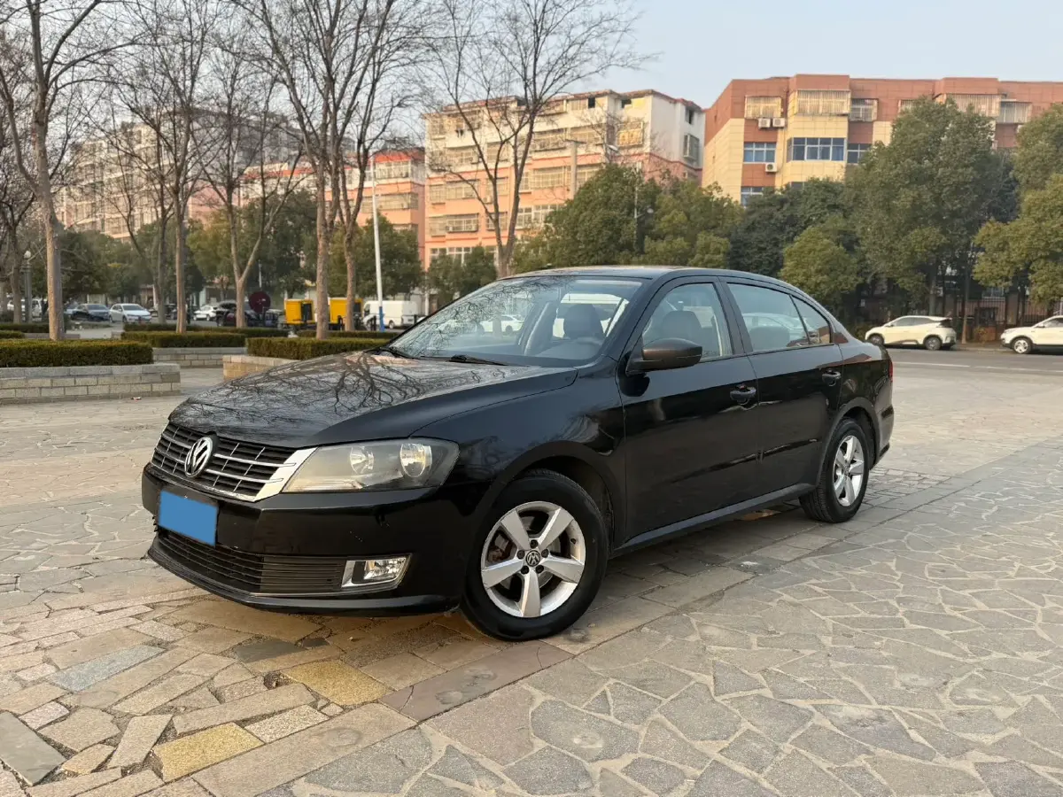 2015 Volkswagen Lavida 1.6L 110HP L4 5MT