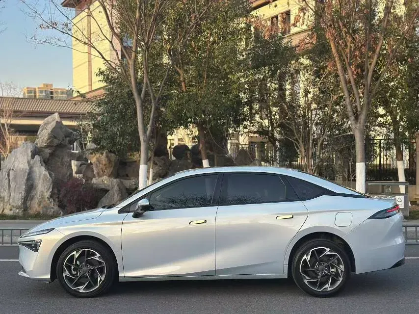 2024 ChangAn LanTuoZhe 2.0T 233HP L4 8AT,autocango,china used car exporter,china ev exporter,chinese used car exporter,chinese used ev exporter