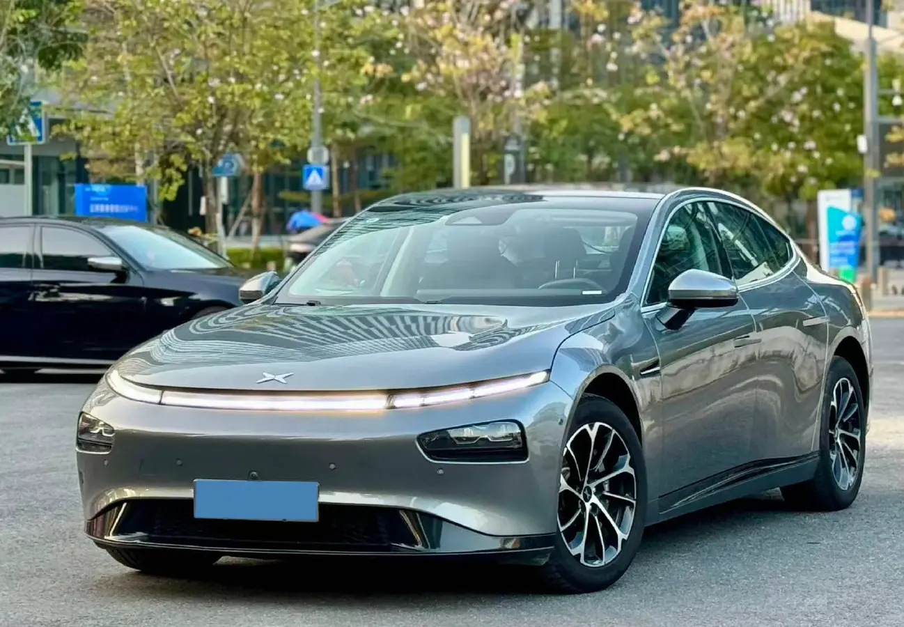 2020 DS 7 1.6T 215HP L4 8AT