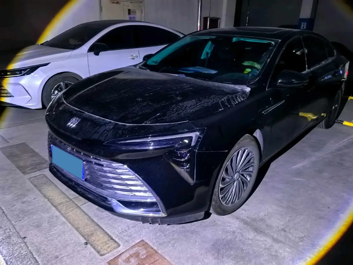 2023 Buick Larcosse 2.0T 237HP L4 9AT